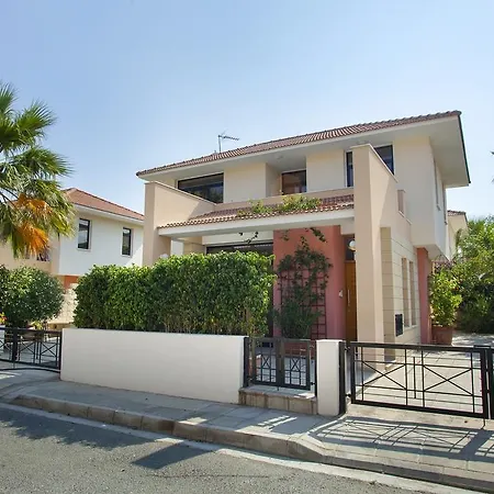 Enalos 37 Holiday home Voroklini